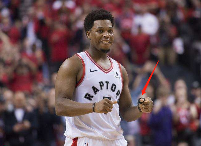 和强悍的突 和强悍的突