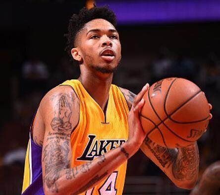 离不开他叔 离不开他叔